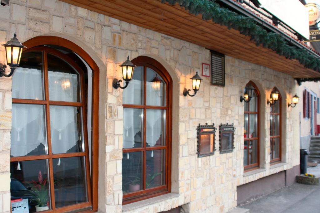 Pension La Cascina ทุทลิงเงน ภายนอก รูปภาพ